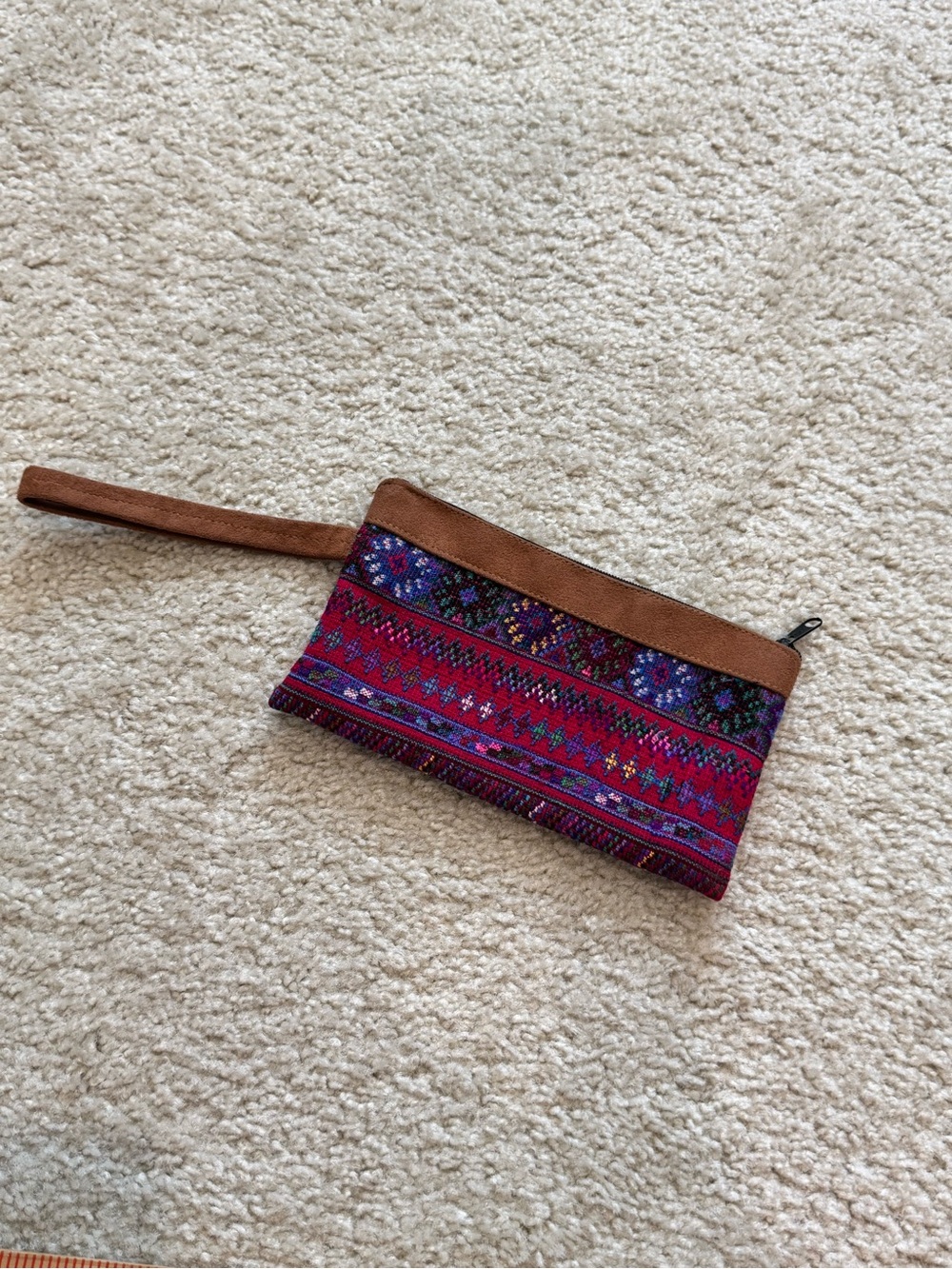 🔹 Bohemian Southwestern Wristlet Clutch